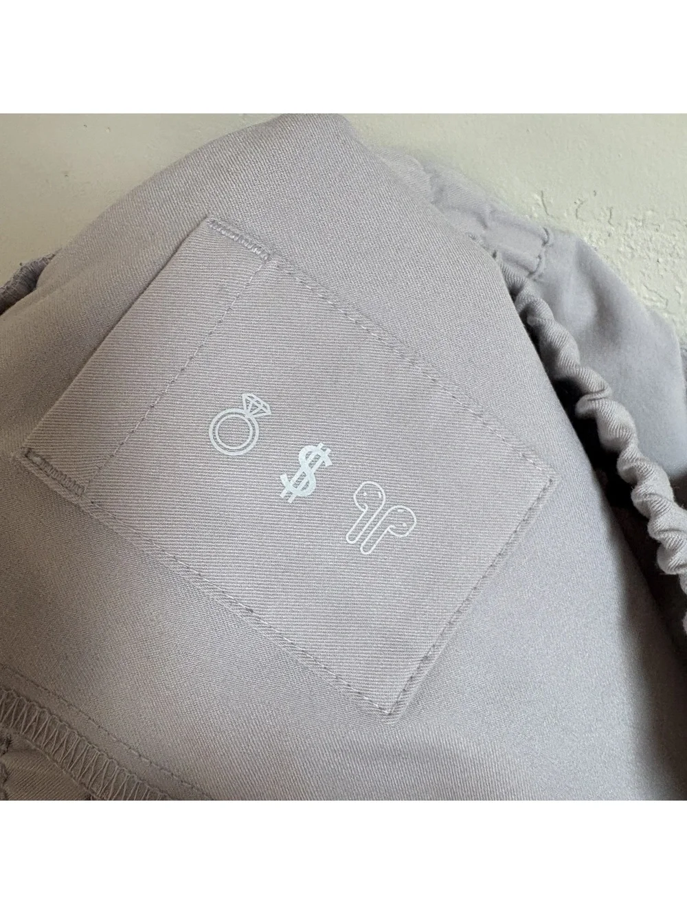 FIGS Technical Collection Zamora Jogger Scrub Pants Light Gray Taupe Size M